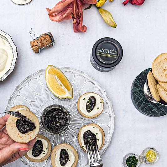 Blinis maison et caviar végétal Ancrée - Ancrée